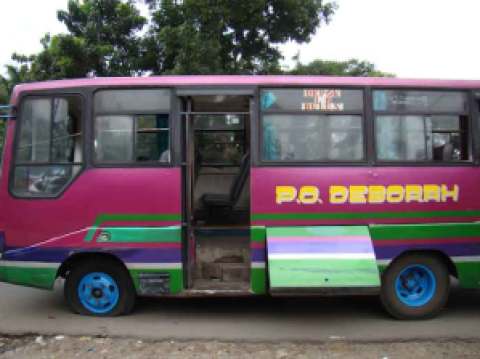 Bus Deborah non-AC